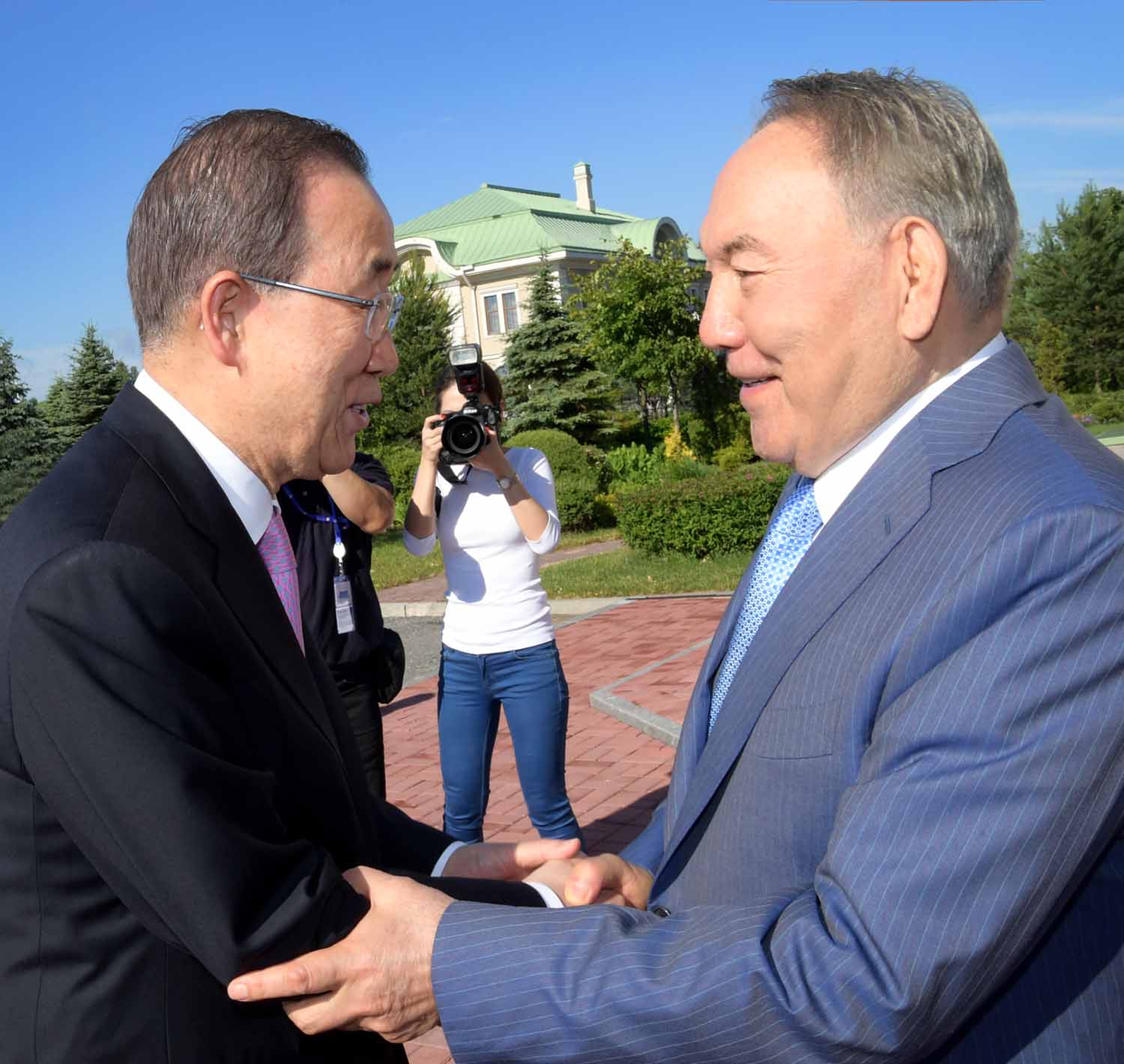 Nazarbayev bankimoon