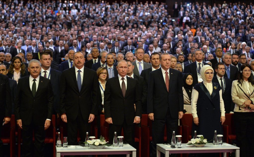 putin-istanbul-enerji-forum