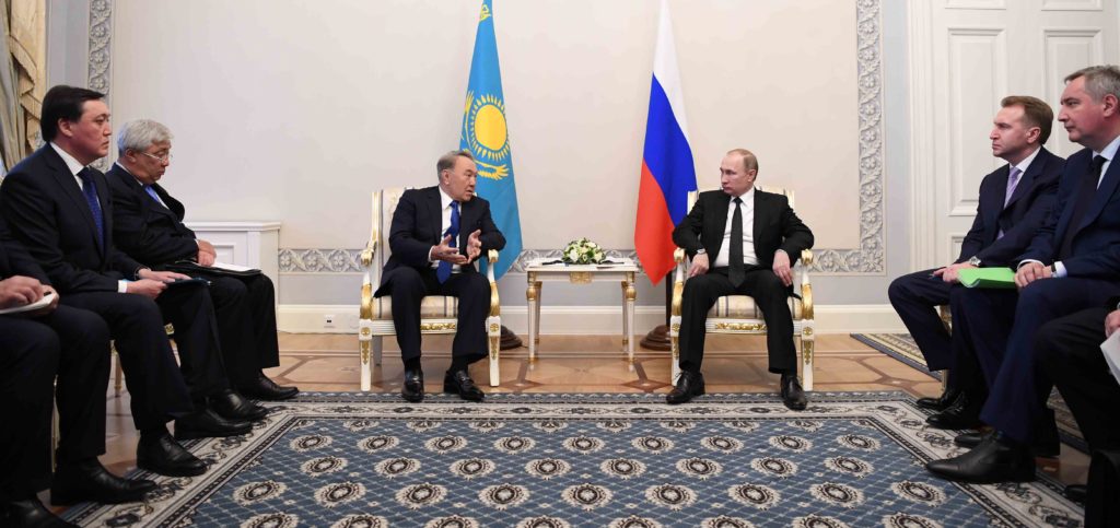 nazarbayev-putin-27-16-03