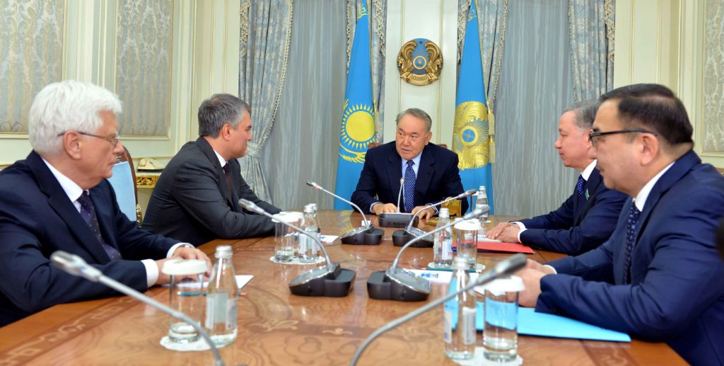 rusya-dumasi-bas%cc%a7kani-nazarbayev-ile