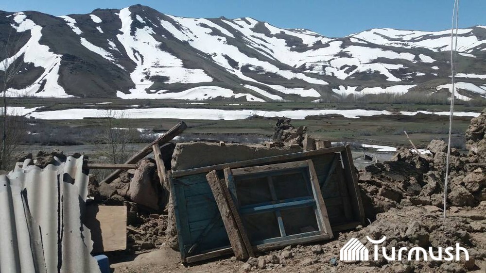kirgizistan-deprem-hasar