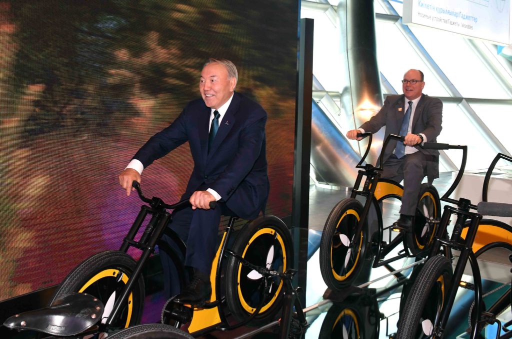 nazarbayev-monaco-prns-bisiklet